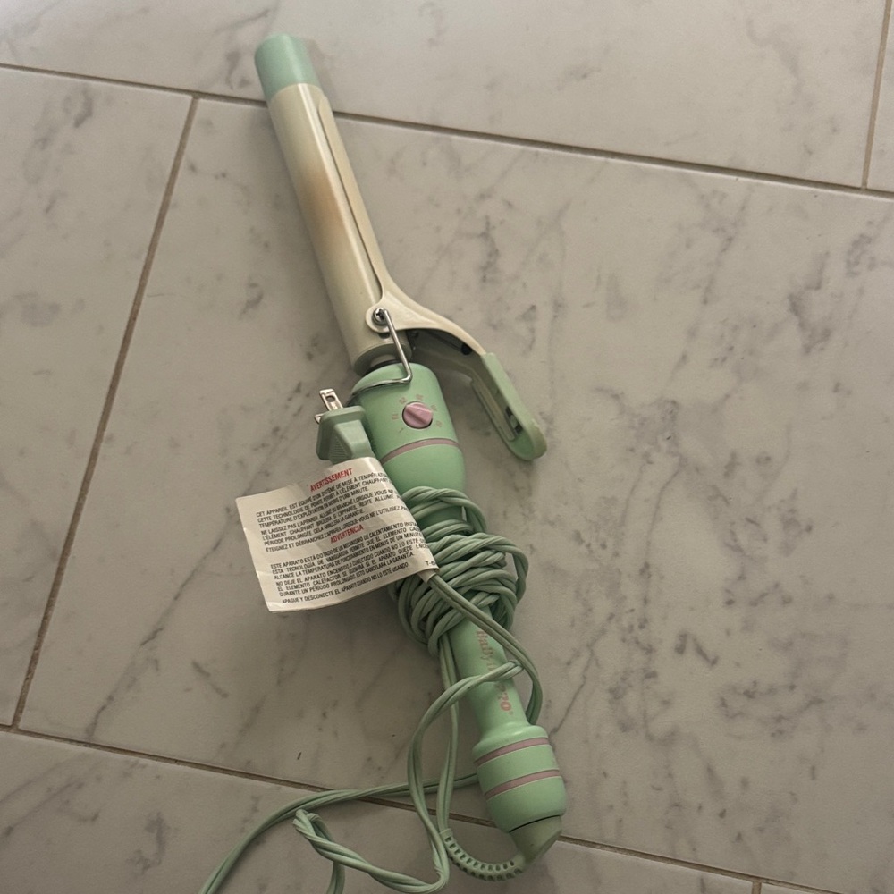 Mint Green Curling Iron